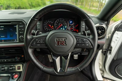 Lot 56 - 2017 Nissan R35 GT-R Recaro