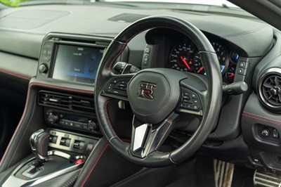 Lot 56 - 2017 Nissan R35 GT-R Recaro