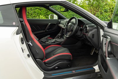 Lot 56 - 2017 Nissan R35 GT-R Recaro