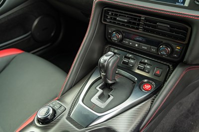 Lot 56 - 2017 Nissan R35 GT-R Recaro