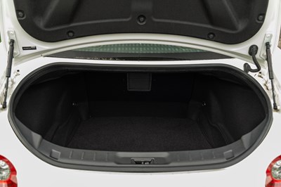 Lot 56 - 2017 Nissan R35 GT-R Recaro