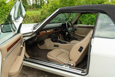Lot 49 - 1989 Jaguar XJS V12 Convertible