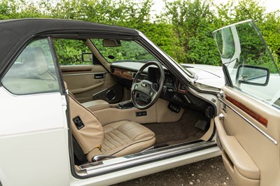 Lot 49 - 1989 Jaguar XJS V12 Convertible