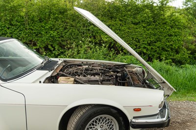 Lot 49 - 1989 Jaguar XJS V12 Convertible