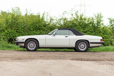 Lot 49 - 1989 Jaguar XJS V12 Convertible