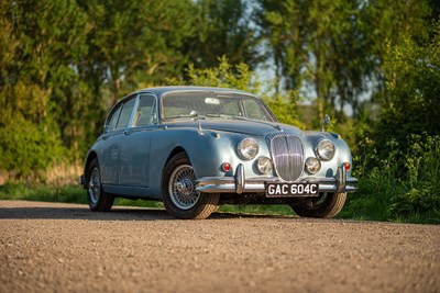 Lot 27 - 1965 Daimler 250 V8