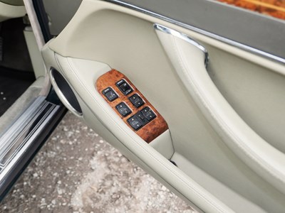 Lot 44 - 1994 Daimler Double-Six