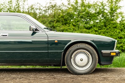 Lot 44 - 1994 Daimler Double-Six