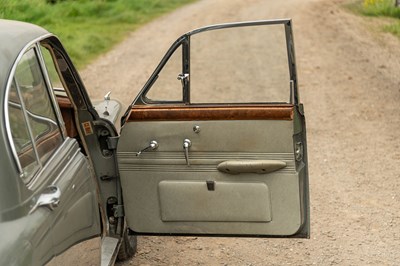 Lot 69 - 1968 Jaguar S-Type