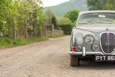 Lot 69 - 1968 Jaguar S-Type