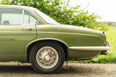 Lot 71 - 1976 Jaguar XJ6 4.2 Litre