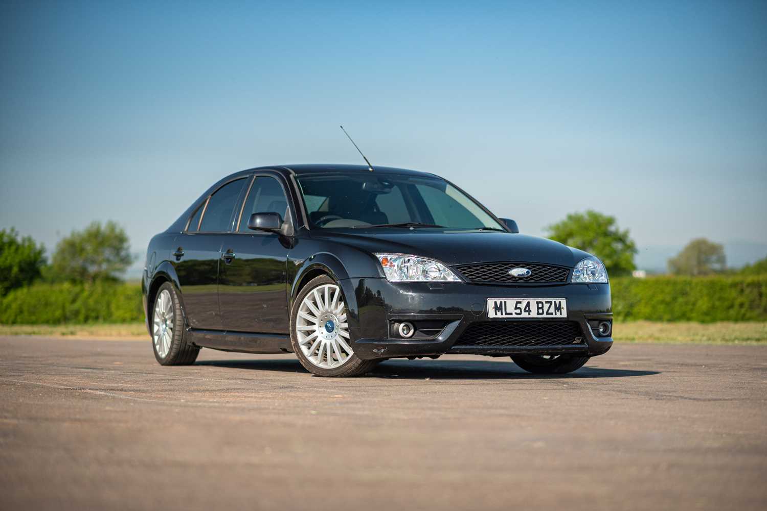 Lot 81 - 2004 Ford Mondeo ST220