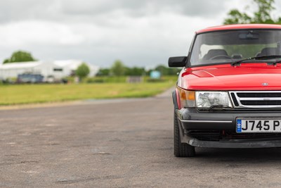 Lot 84 - 1992 Saab 900 Turbo