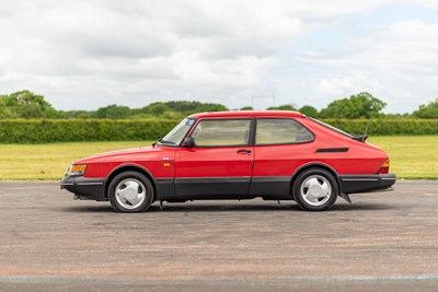 Lot 84 - 1992 Saab 900 Turbo