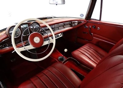 Lot 61 - 1962 Mercedes-Benz 220 SEB
