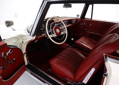 Lot 61 - 1962 Mercedes-Benz 220 SEB