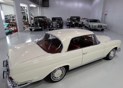 Lot 61 - 1962 Mercedes-Benz 220 SEB