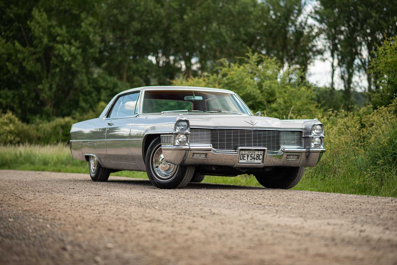 Lot 102 - 1965 Cadillac Coupe Deville