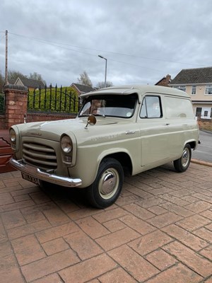 Lot 63 - 1956 Ford Thames 300E
