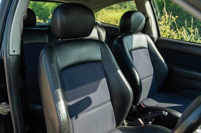 Lot 8 - 2004 Ford Focus ST
