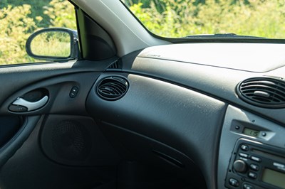 Lot 8 - 2004 Ford Focus ST