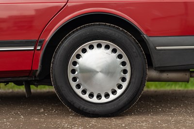 Lot 23 - 1989 Saab 900i