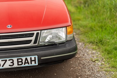 Lot 23 - 1989 Saab 900i
