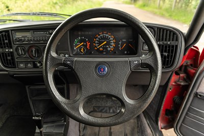 Lot 23 - 1989 Saab 900i