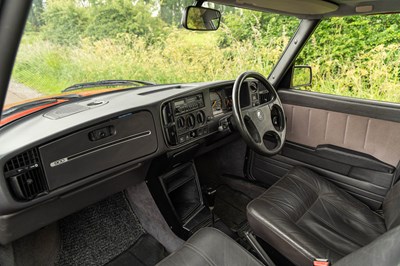 Lot 23 - 1989 Saab 900i