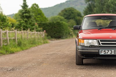 Lot 23 - 1989 Saab 900i