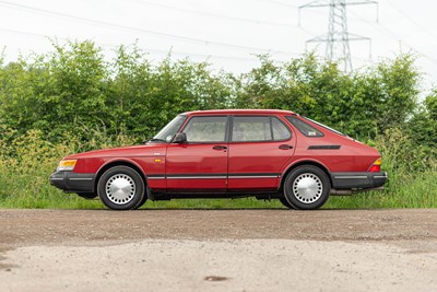 Lot 23 - 1989 Saab 900i