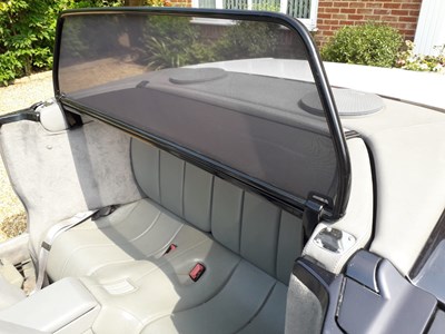 Lot 70 - 1994 Mercedes-Benz SL 320 Sports