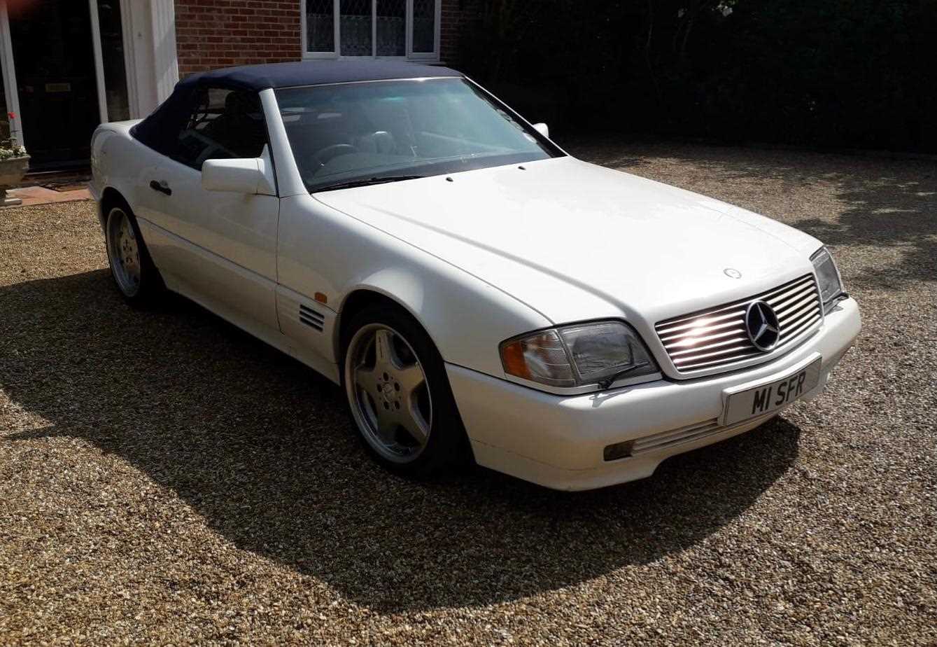 Lot 70 - 1994 Mercedes-Benz SL 320 Sports