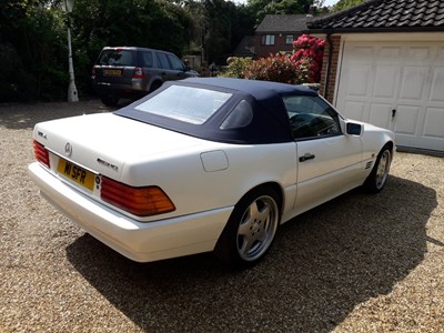 Lot 70 - 1994 Mercedes-Benz SL 320 Sports