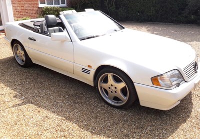 Lot 70 - 1994 Mercedes-Benz SL 320 Sports