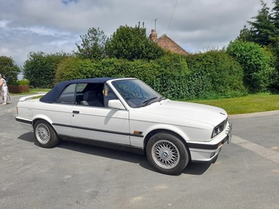 Lot 71 - 1991 BMW 318i Convertible