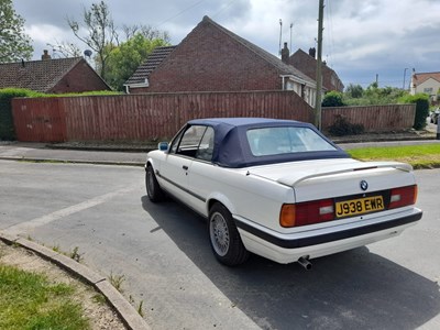Lot 71 - 1991 BMW 318i Convertible