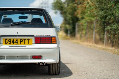 Lot 38 - 1989 Suzuki Swift GTi