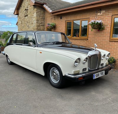 Lot 75 - 1990 Daimler DS420 Limousine