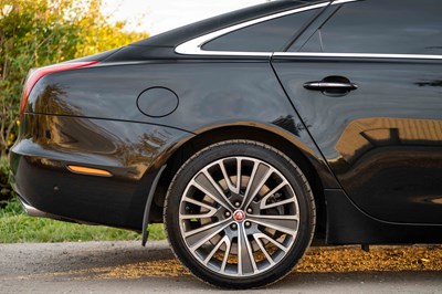 Lot 72 - 2017 Jaguar XJ Autobiography