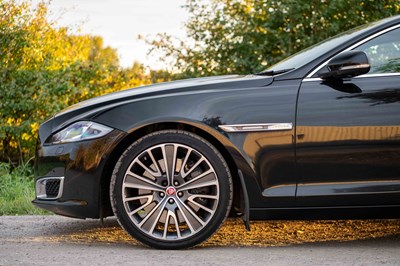 Lot 72 - 2017 Jaguar XJ Autobiography