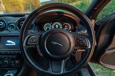 Lot 72 - 2017 Jaguar XJ Autobiography