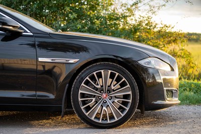 Lot 72 - 2017 Jaguar XJ Autobiography