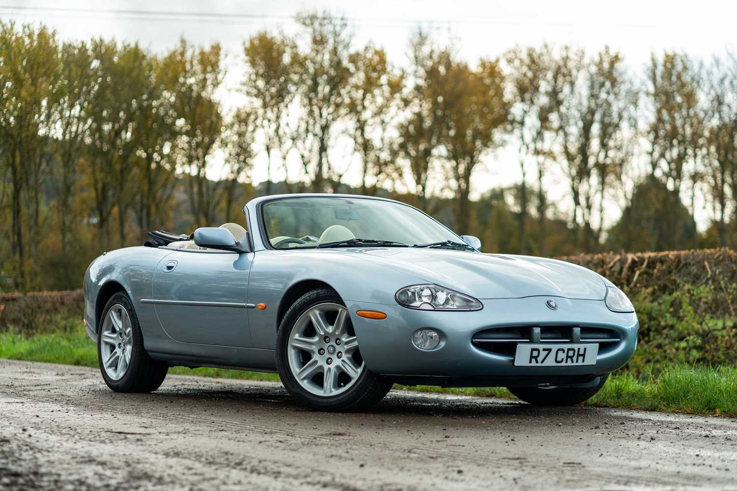 Lot 20 - 1997 Jaguar XK8 Convertible