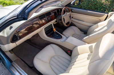 Lot 20 - 1997 Jaguar XK8 Convertible