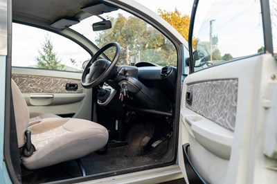 Lot 2004 Microcar M.Go