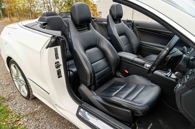 Lot 38 - 2011 Mercedes-Benz E350 Cabriolet