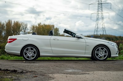 Lot 38 - 2011 Mercedes-Benz E350 Cabriolet