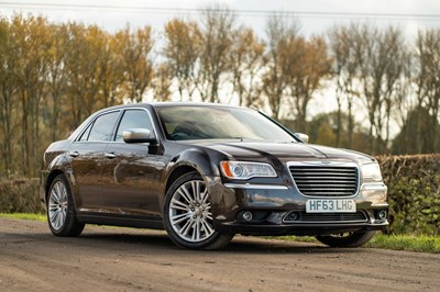 Lot 45 - 2013 Chrysler 300C