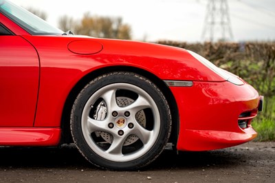 Lot 43 - 1999 Porsche 911 Carrera 4
